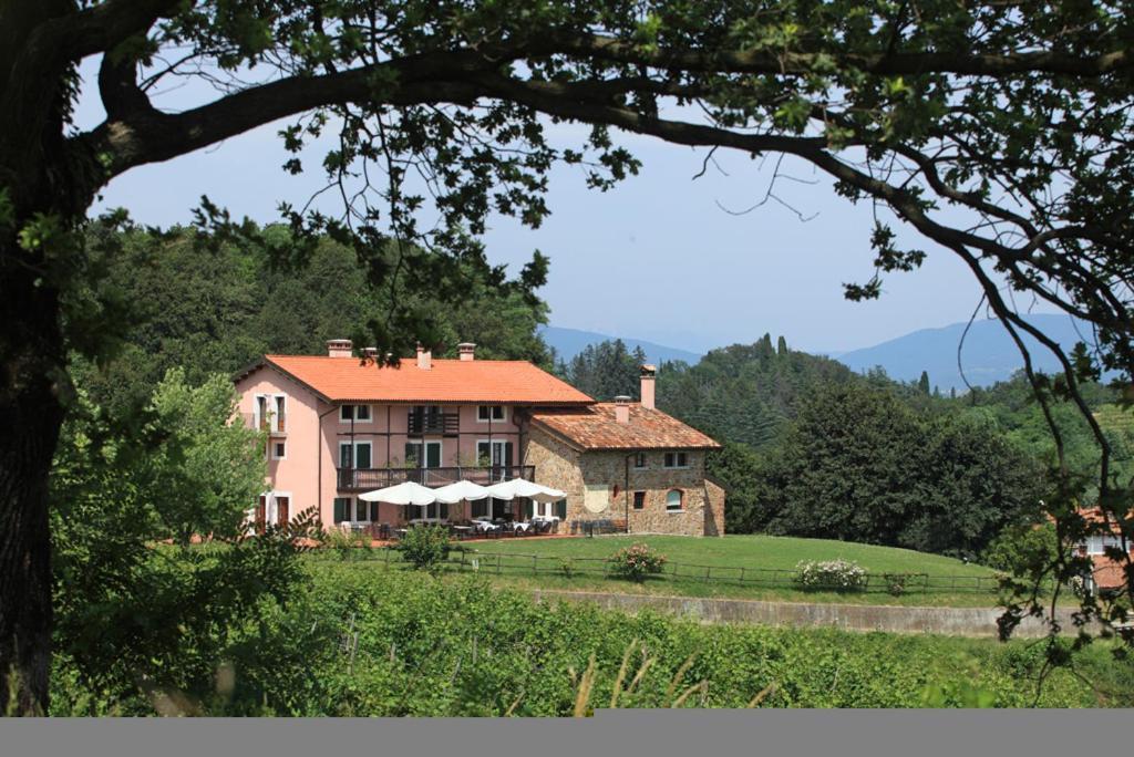 Agriturismo Scacciapensieri Buttrio 外观 照片